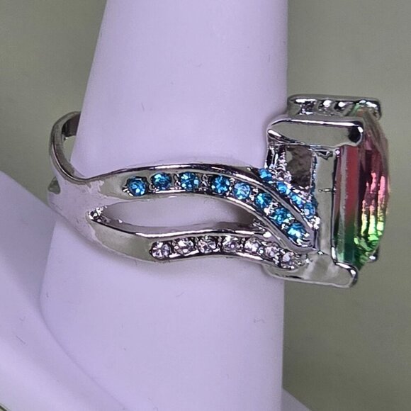 Statement Ring with Rectangular Gradient CZ Stone Size 9 (NWOT) - Picture 3 of 6